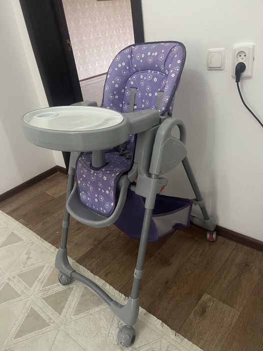 Продам детский стол
