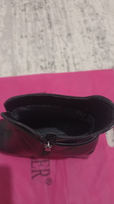 Продаются ботильоны