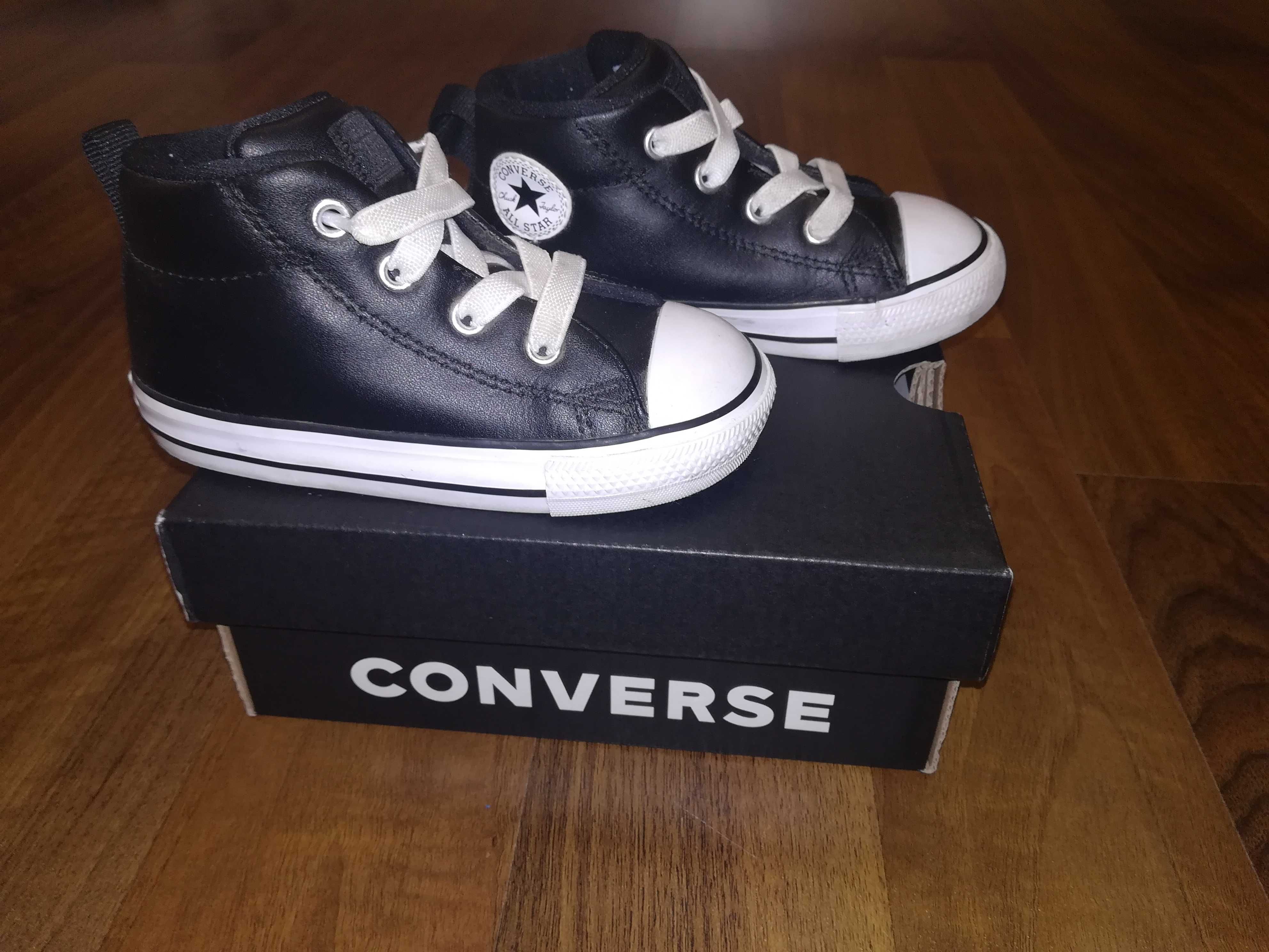 Converse copii, mărime 23