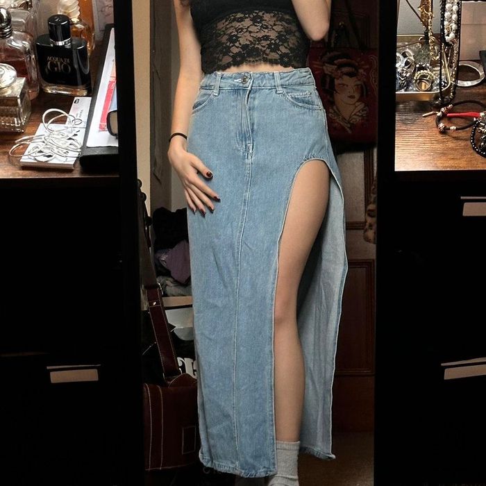 Нова дънкова пола Bershka – размер 36