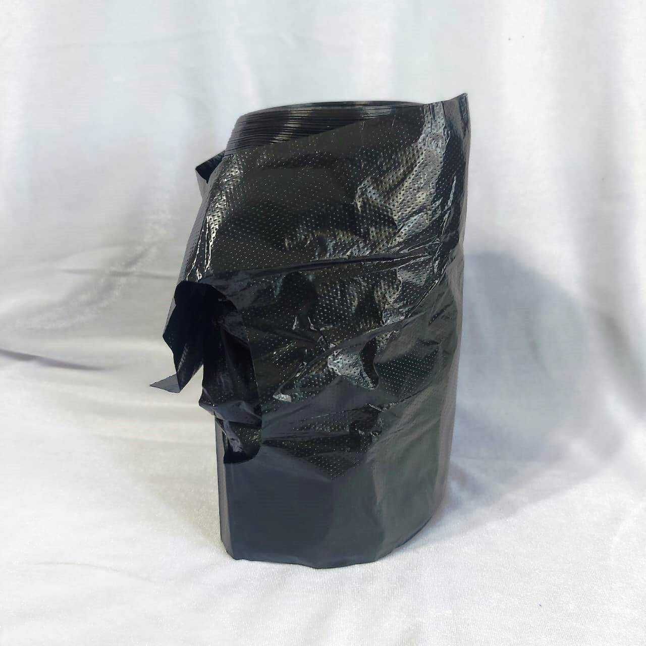 Пакет майка в рулоне черный 200 шт 20х38 см на втулке 700 грамм
