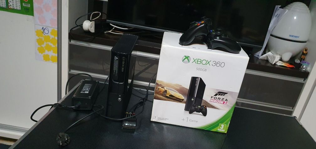 Xbox 360+16 jocuri+kinect 360+2 controlere