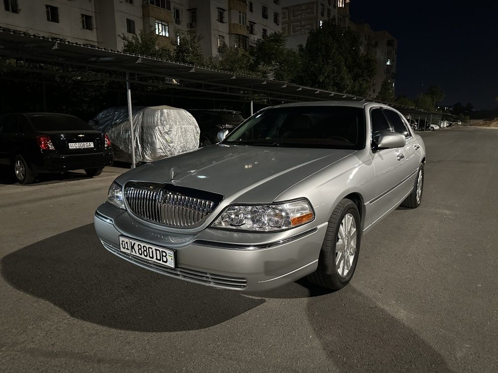 Linkolin Town 2003 й 383000 юрган холати зор  матор 4.3
