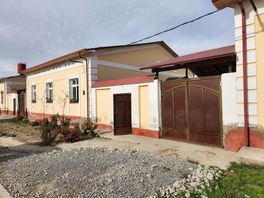 Kottejd sotiladi yoki ijaraga beriladi. 50.000$(yana kelishiladi)
