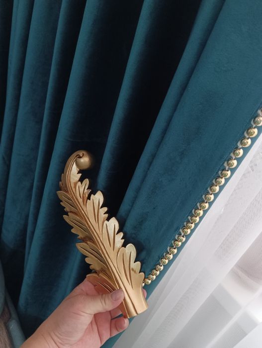 Продам шторы Королевский бархат