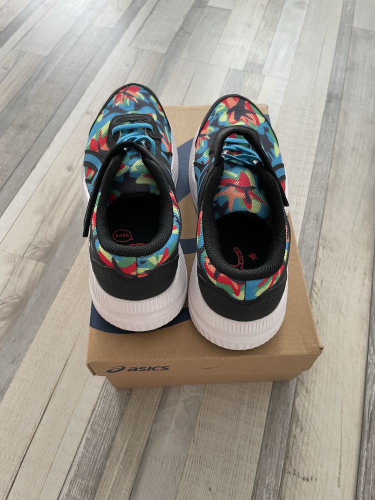 Детски маратонки Asics