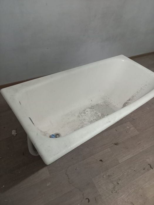 Продам ванну б/у
