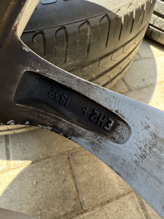 Jante Bmw X3 x4 F25 F26 originale 225 60 17 pirelli vara