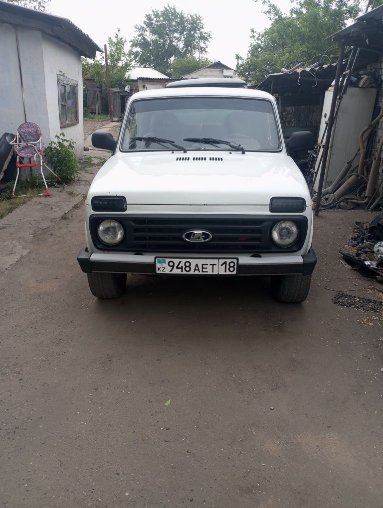 Продам ниву срочно