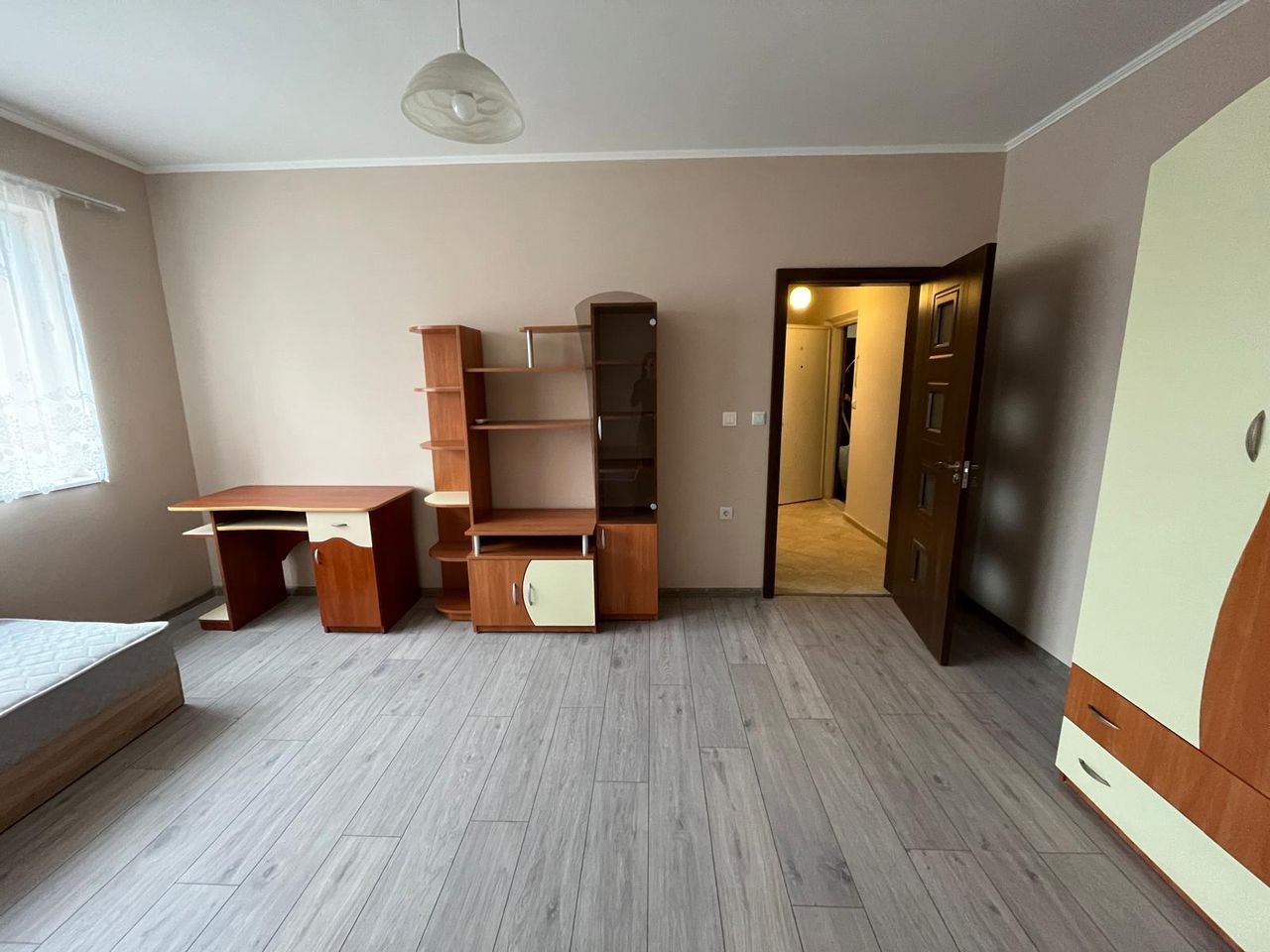Дава се под наем Двустаен апартамент в Варна, Автогара - 45 кв.м за 350 € - Снимка #1