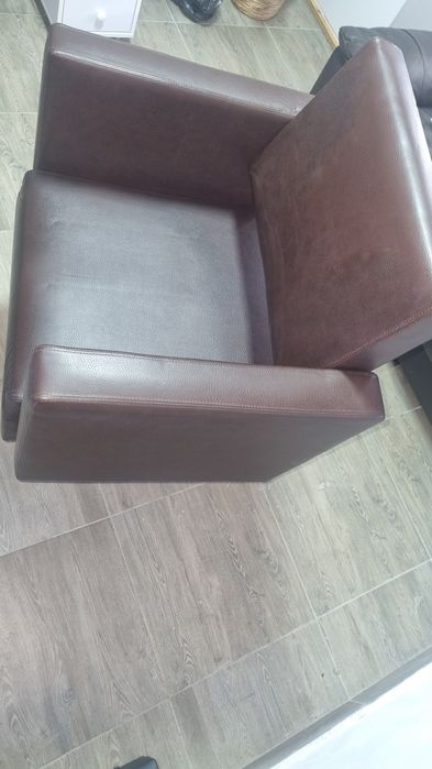 Scaun piele frizerie coafor Amazing, reglabil pe inaltime, maro