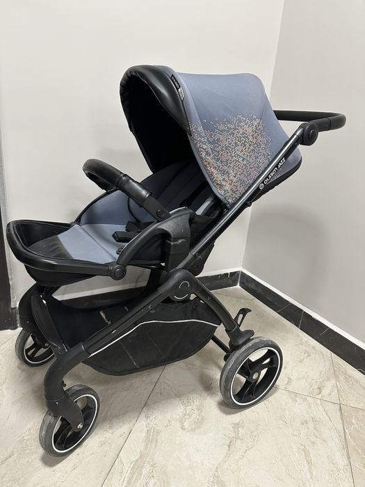 Продам детскую коляску