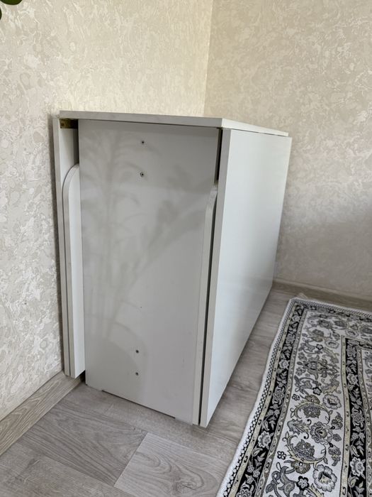 Продаю стол книжка 3метра