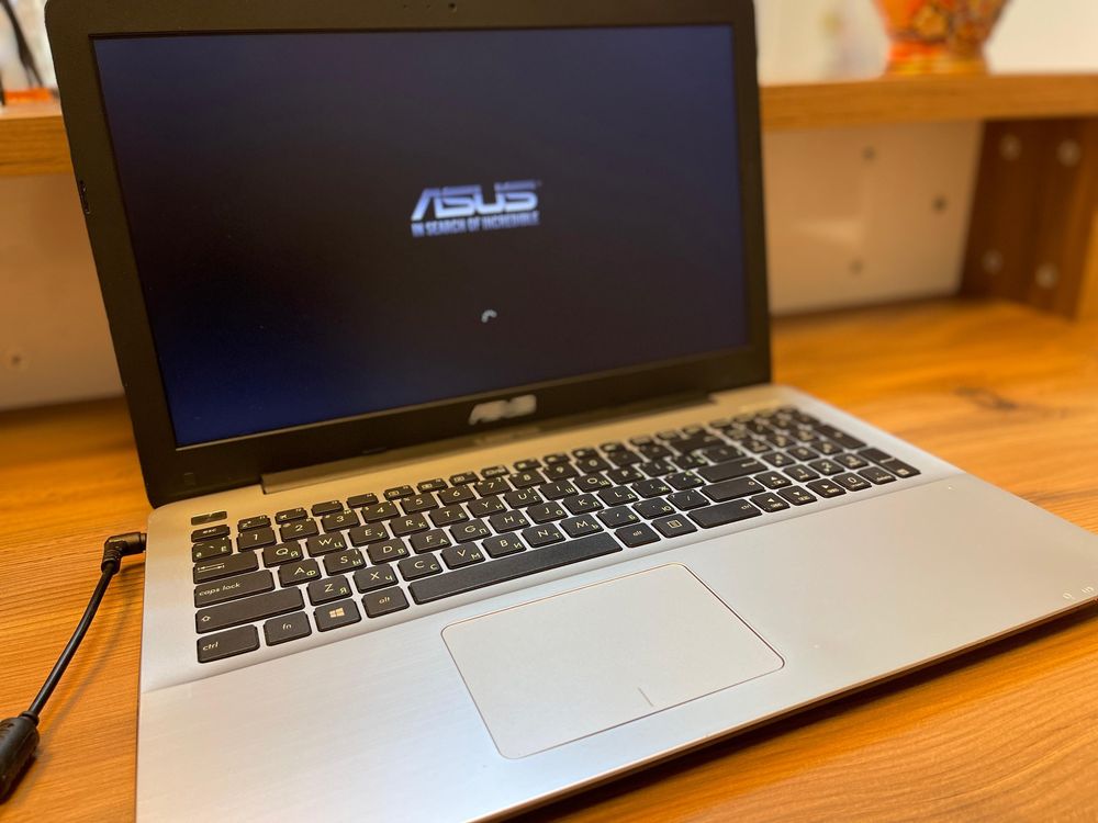 Laptop ASUS X555U i5 video dedicat nVidia 940M