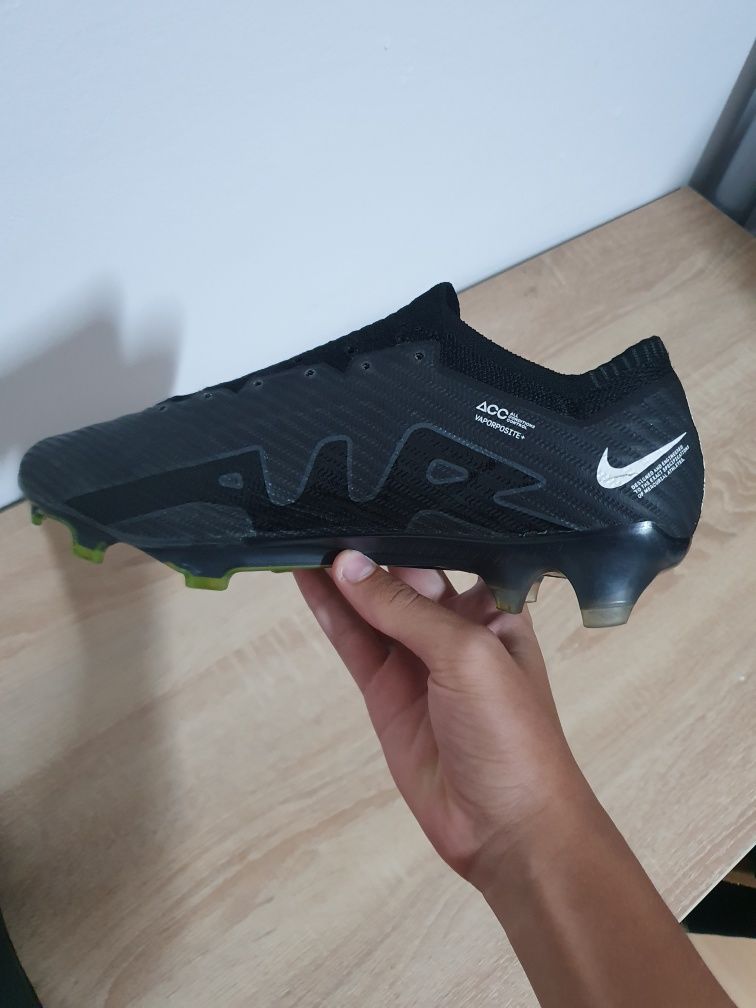 Vând Ghete Fotbal marimea 45 noi, Nike Vapor 15