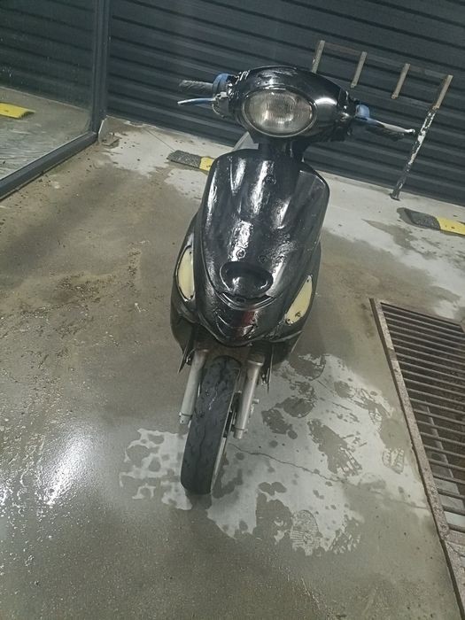 Vând scuter 50cc se da și la schimb
