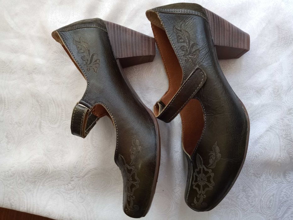 Дамски обувки 39