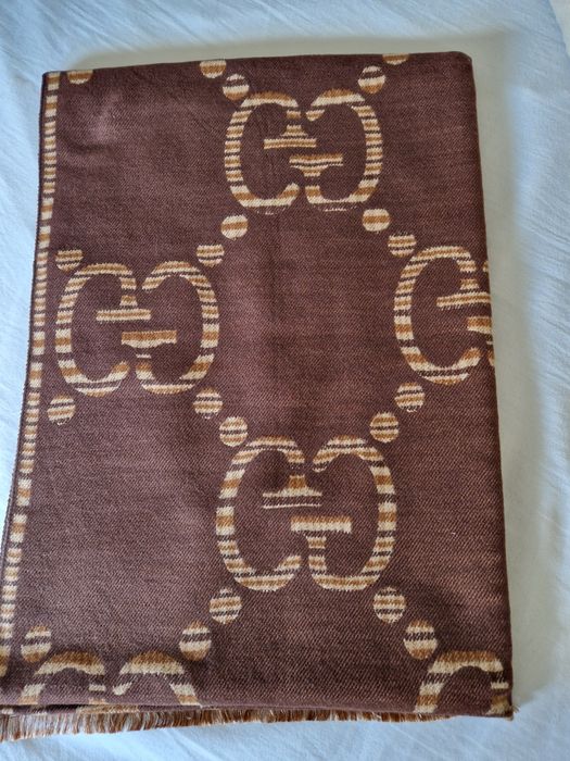 Eșarfă-fular Gucci model 2026, 2 modele