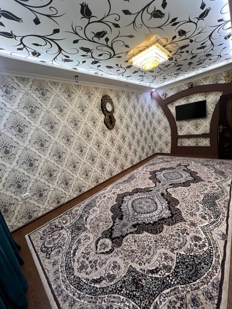 Хона ижарага берилади 2та кизга