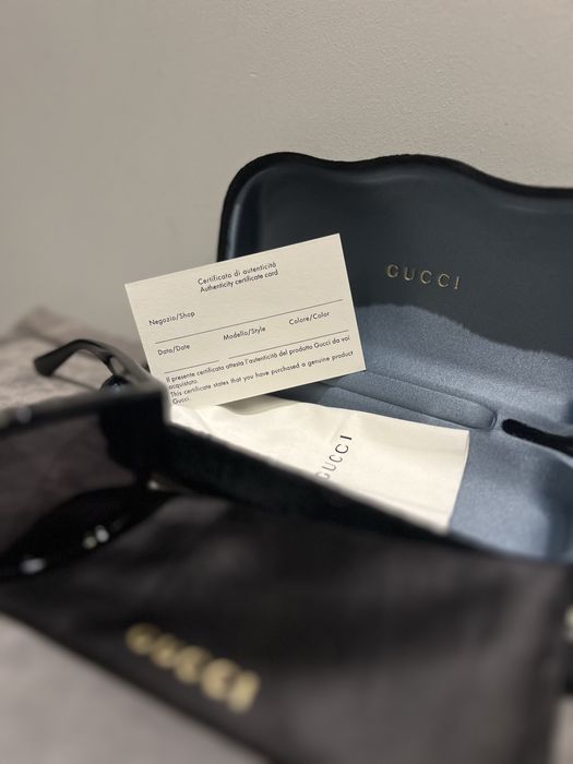 Ochelari de soare Gucci