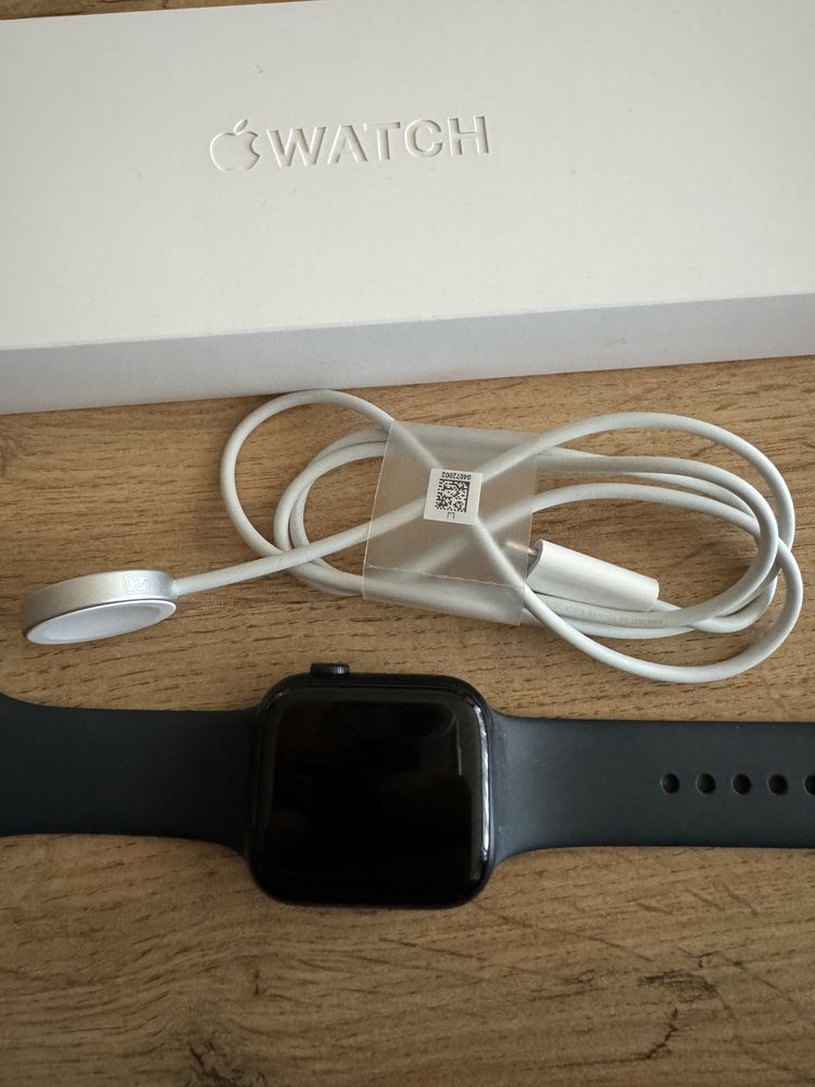 Vand Apple watch seria 8