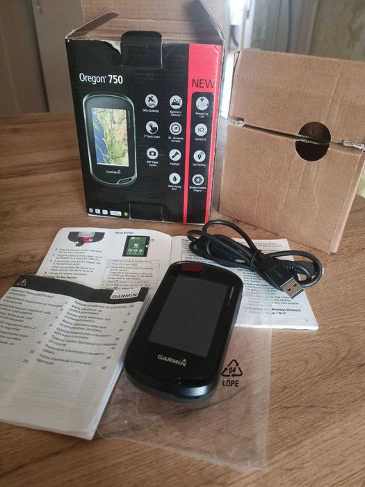 GPS-навигатор Garmin Oregon 750