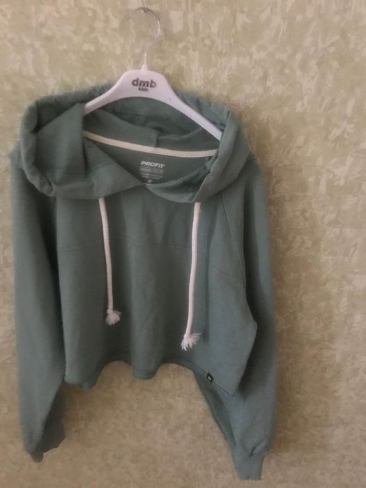 Кофта женская в хорошем состоянии