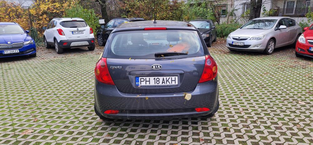 Vand Kia Ceed 1.4 benzina