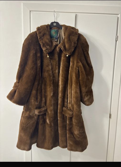 Haina blana artificiala