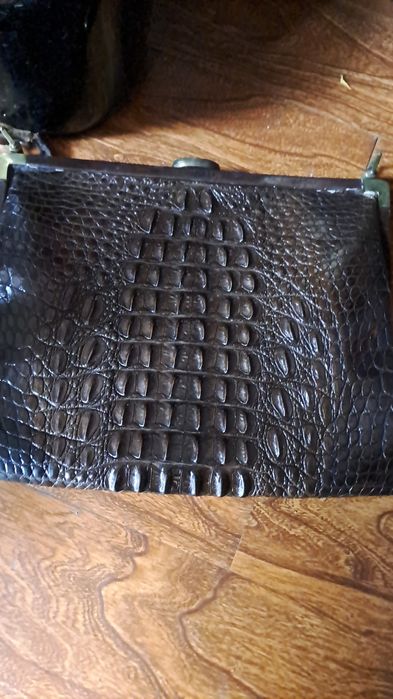 Geanta poșetă  veche. Piele crocodil de colecție