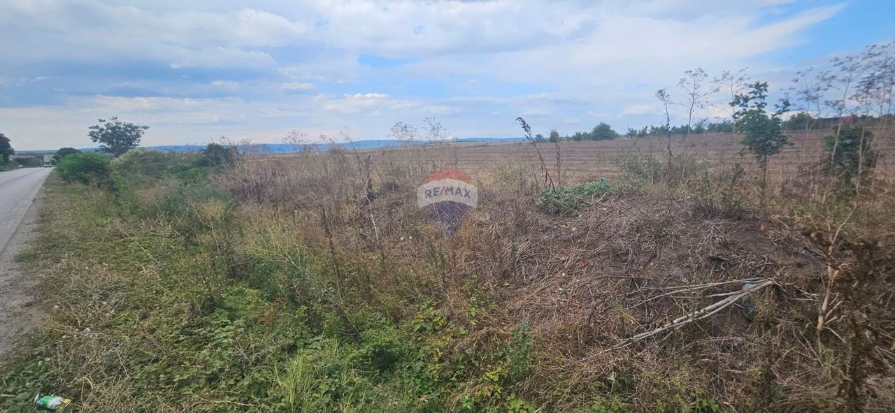 Продава се Парцел в Варна, Западна промишлена зона - 2490 кв.м за 75 €/кв.м - Снимка #3