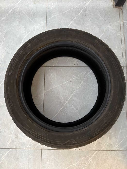 GitiComfort 235/50R19