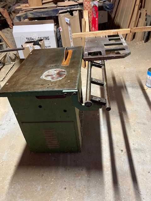 циркуляр с каретка