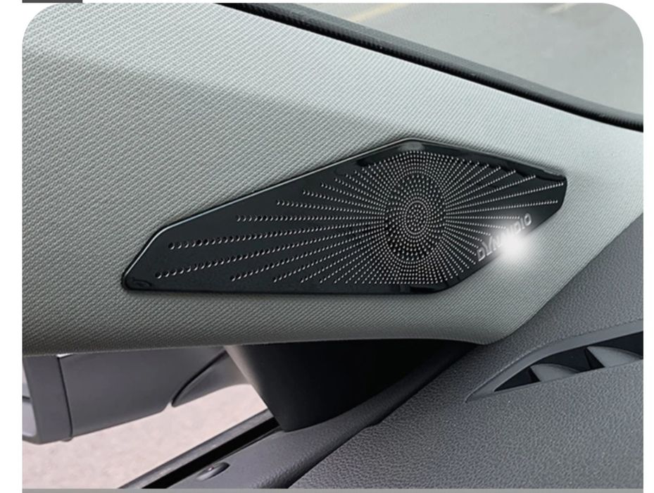 Декоративные рамки для динамиков авто, 2 шт., новые.