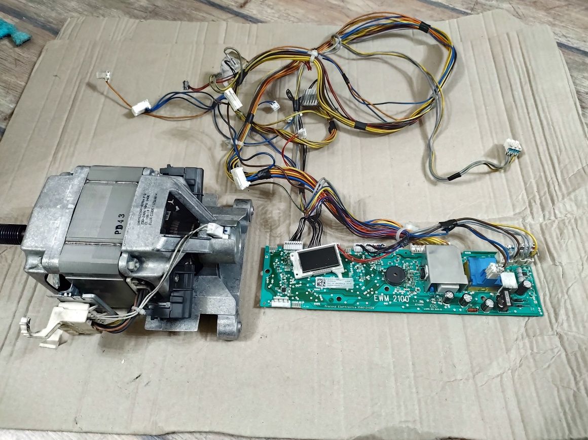 Платка, мотор и реотан за пералня AEG Lavamat 46210L