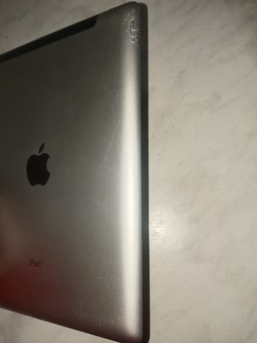 Ipad продается далее в описании