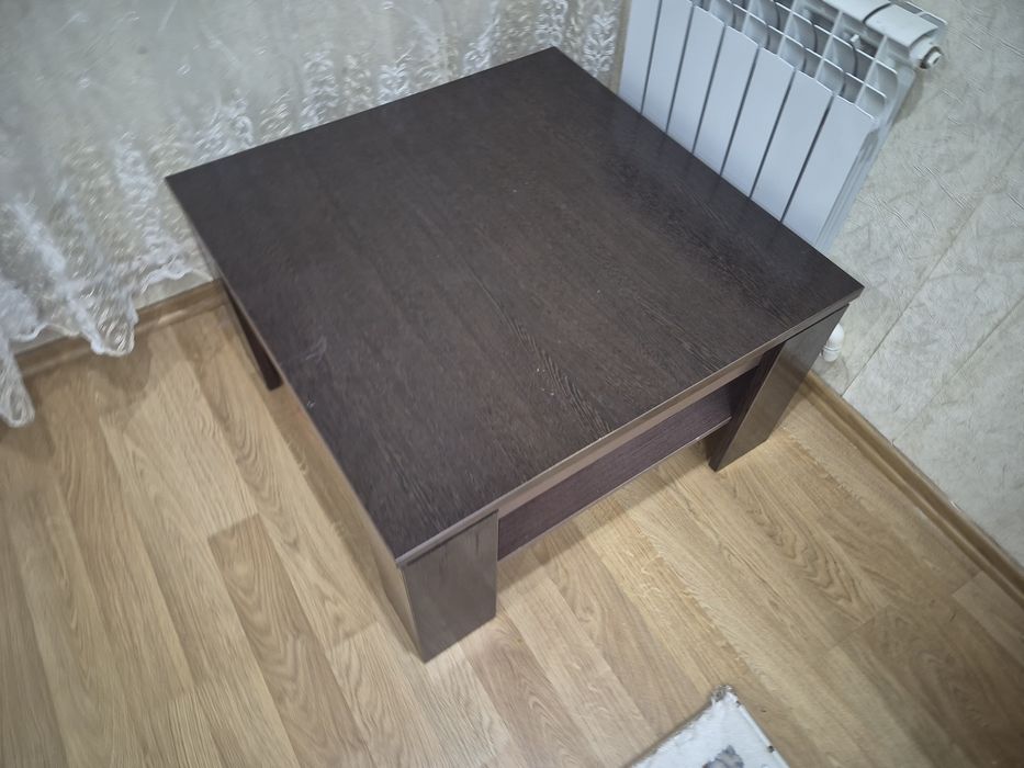 Продам журналный столик