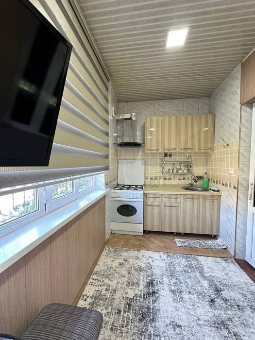 Сдаю квартиру Яшнабадский р-он Авиасозлар 3-ком 2-этаж 5-этажном Доме