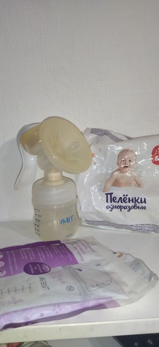 Продам Молокоотсос AVENT