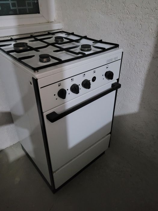 Продам газплиту производство Чехия