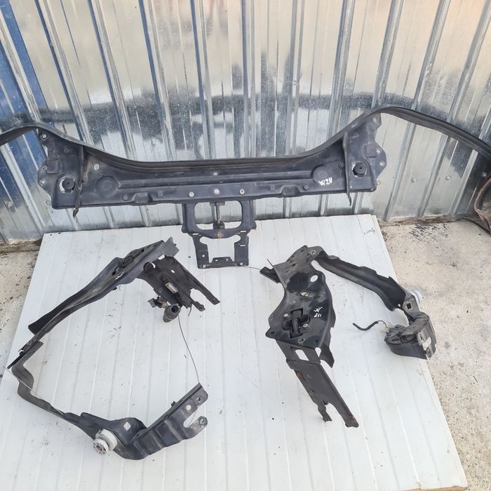 Trager ,armatura bara față,grila stergatoare Mercedes E class w 211 fl