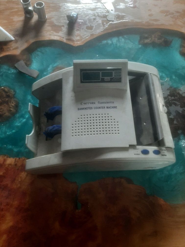 Продам счётную машынку