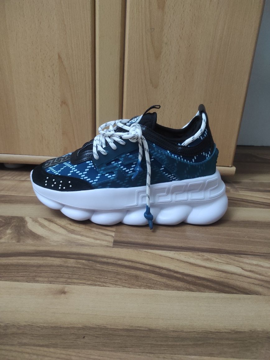 Versace chain reaction blue
