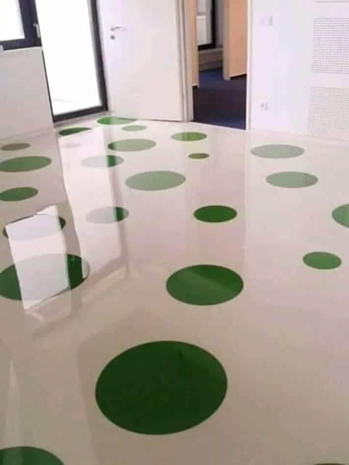 Pardoseli  Epoxidice 3D Sape Autonivelate LVT Mocheta Linoleum Plinte