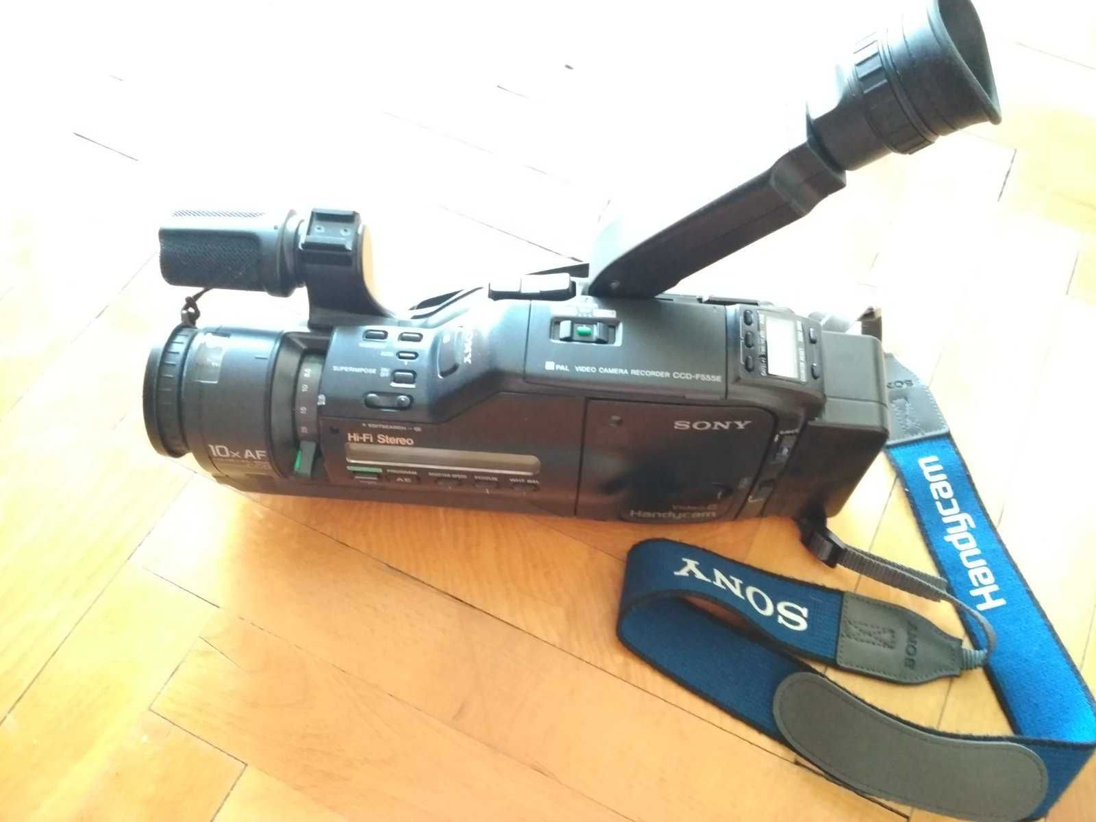 Видео камера Sony CCD-F555E