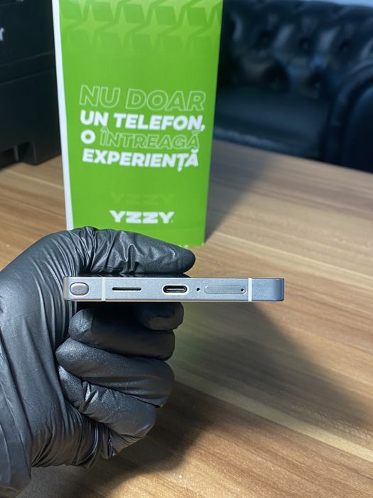 Samsung Galaxy s25 ultra • 512 GB • Titanium Black