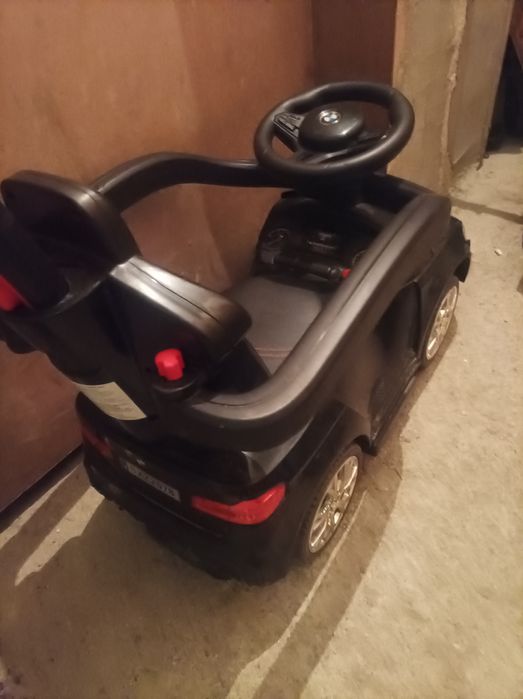 Детска кола за избутване BMW
