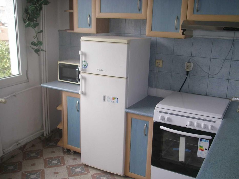 Дава се под наем Тристаен апартамент в София, Гео Милев - 93 кв.м за 500 € - Снимка #13