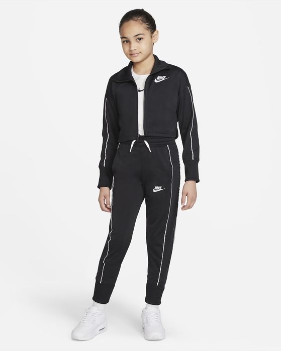 Маркови дрешки Calvin Klein NIKE BEBE