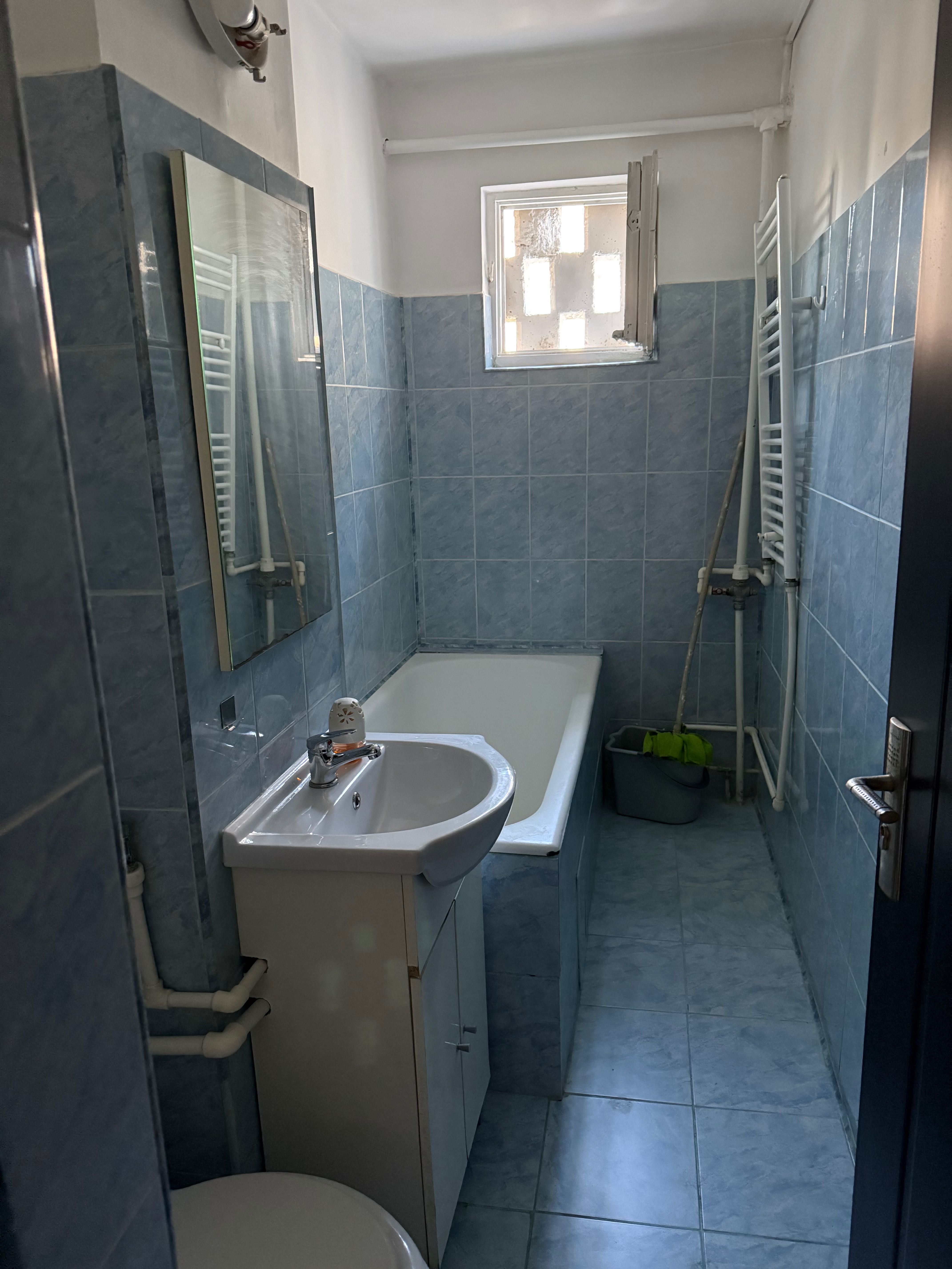 Apartament 2 camere de închiriat